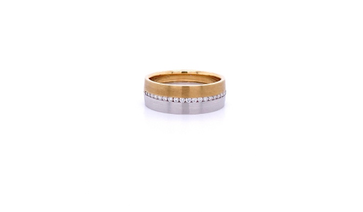 Unique Designs: Gold & Diamond Wedding Bands for Women in Dubai
